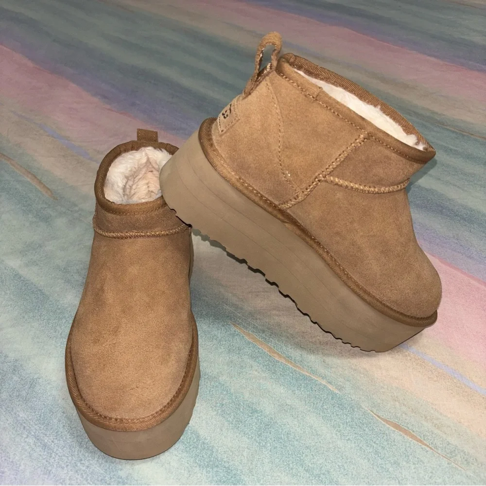 UGG Classic Ultra Mini Platform shoes size 8